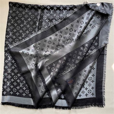 buy louis vuitton scarf chicago